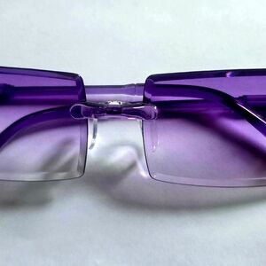 TRENDSETTER GRADIENT NEW AMETHYST  FRAMELESS BLUE LIGHT FASHIONISTA  SUNGLASSES